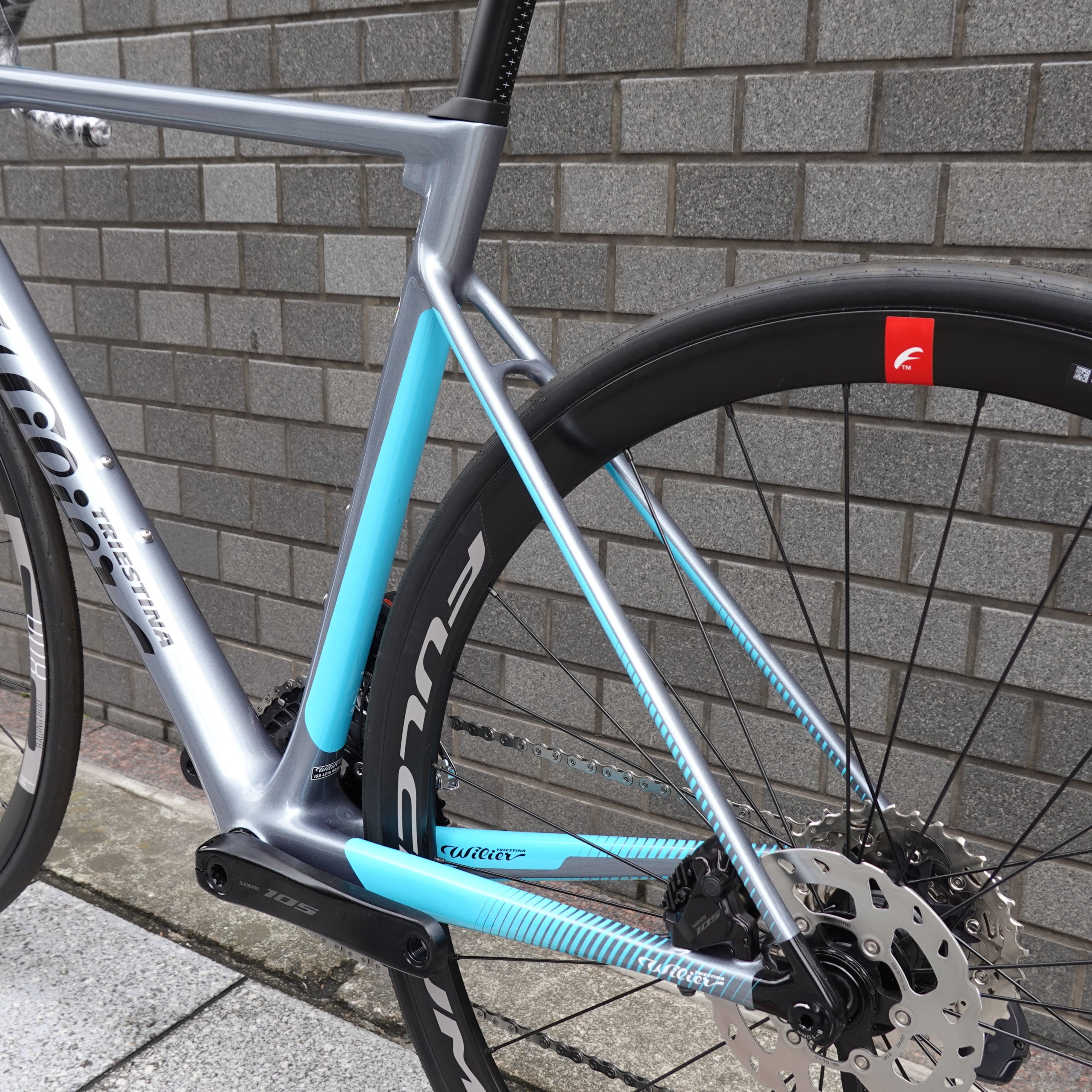 Wilier ZERO SL ベックオンオリジナル完成車 – スポーツサイクル