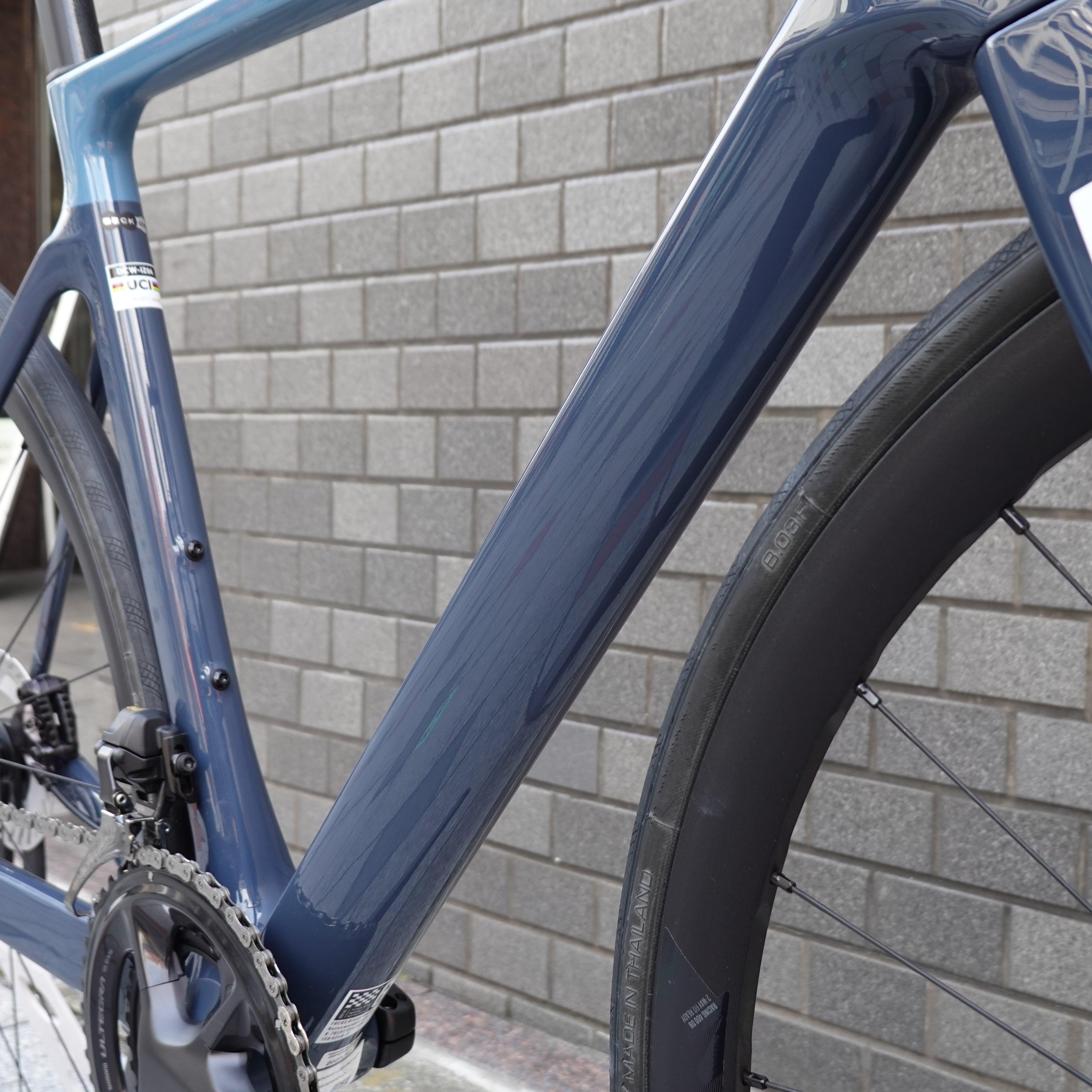 FOCUS IZALCO MAX 9 – スポーツサイクルショップベックオン