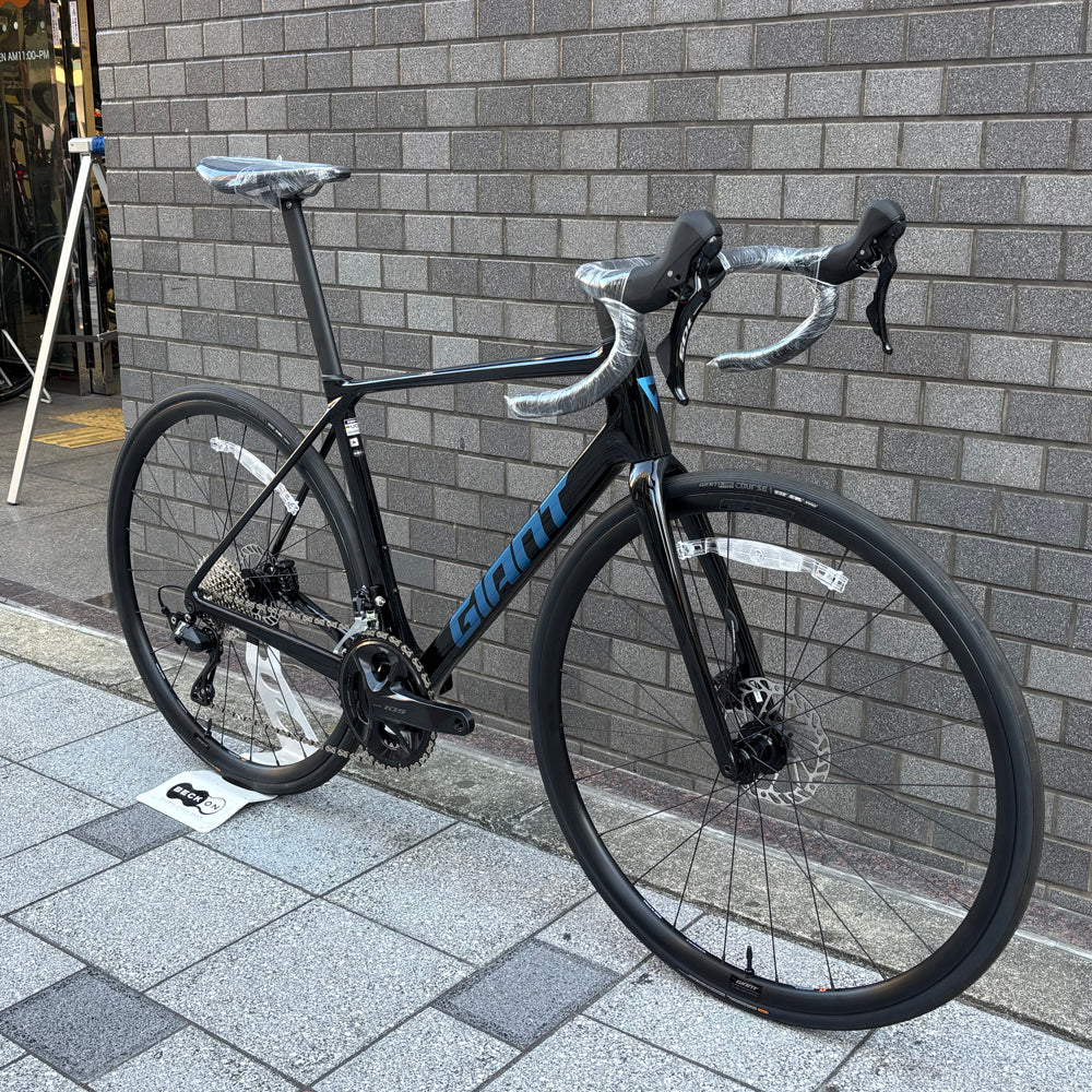 GIANT TCR Advanced 2 KOM 2025 – スポーツサイクルショップベックオン
