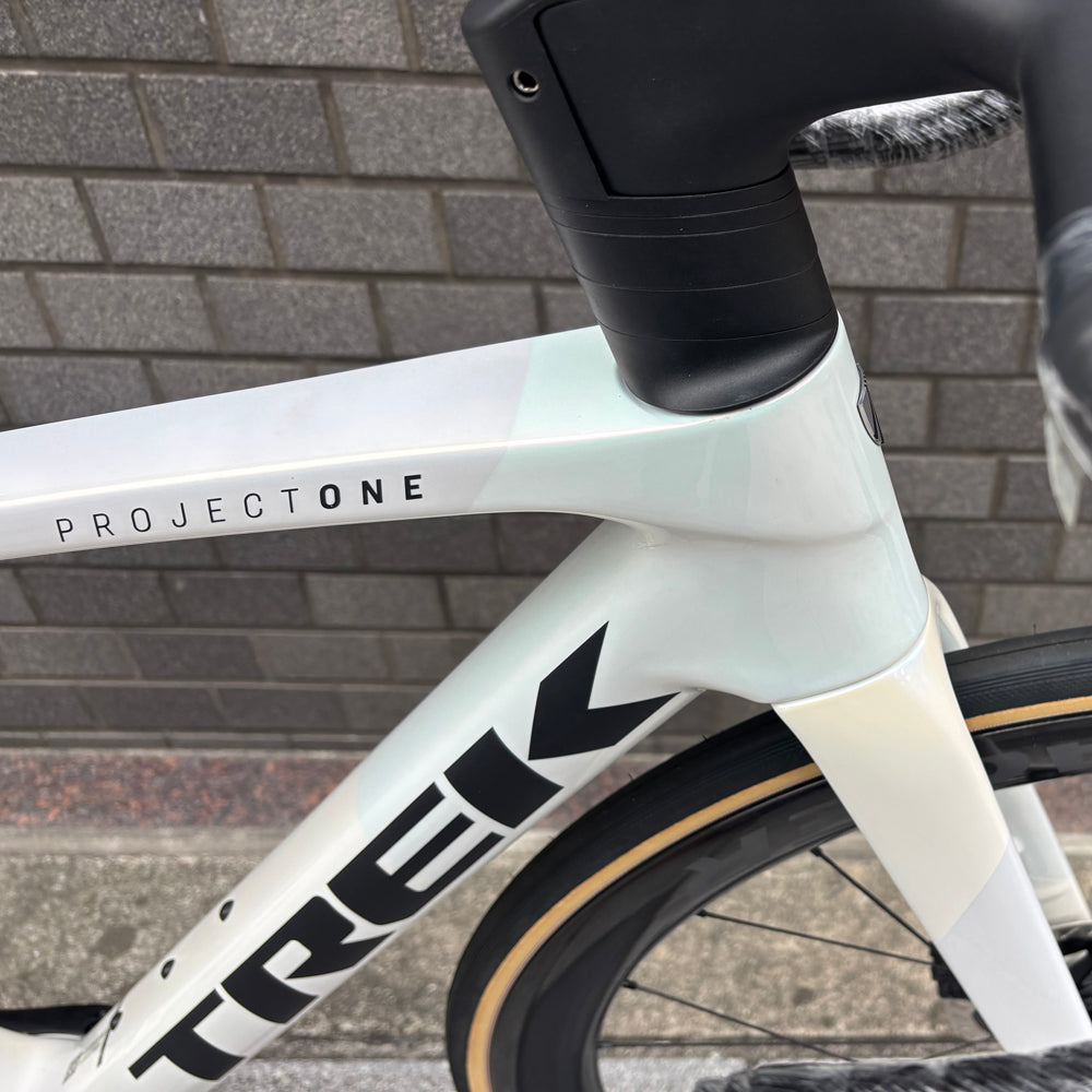 TREK Madone SLR9 Gen8