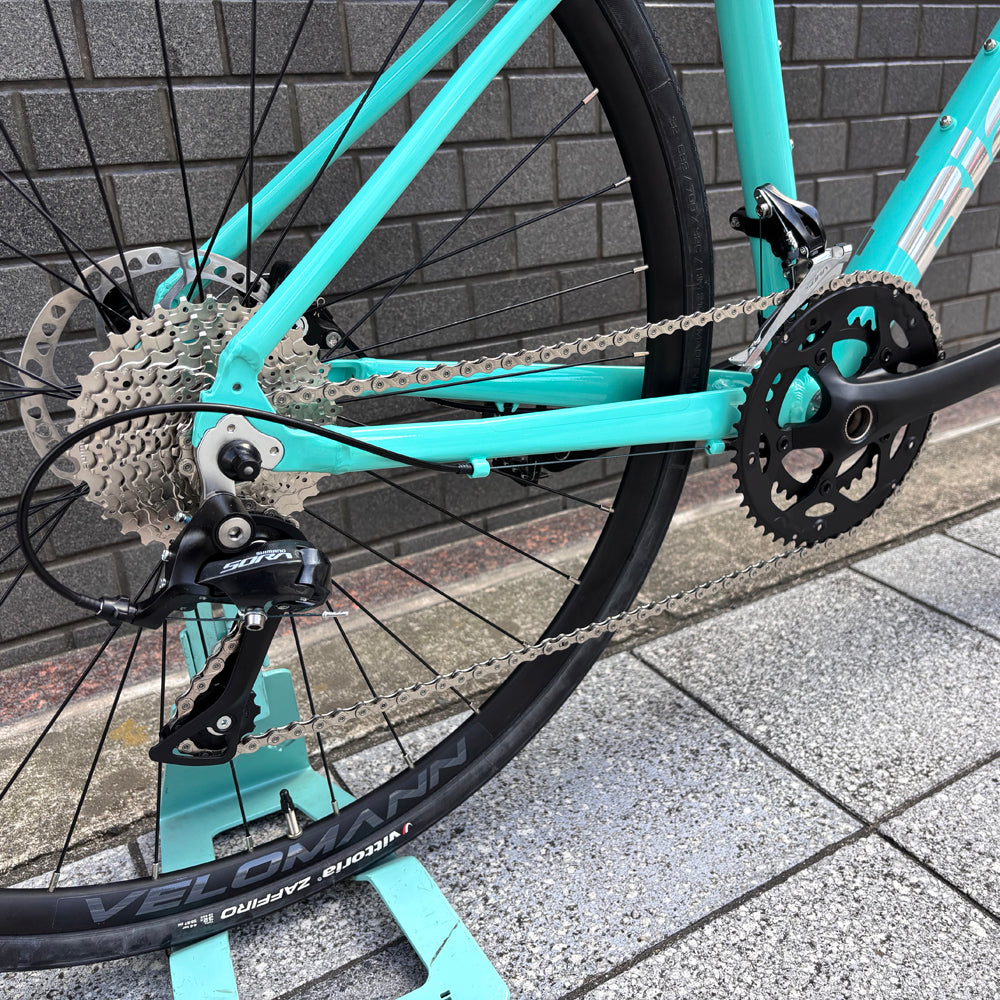 BIANCHI VIA NIRONE 7 DISC SHIMANO SORA 9SP