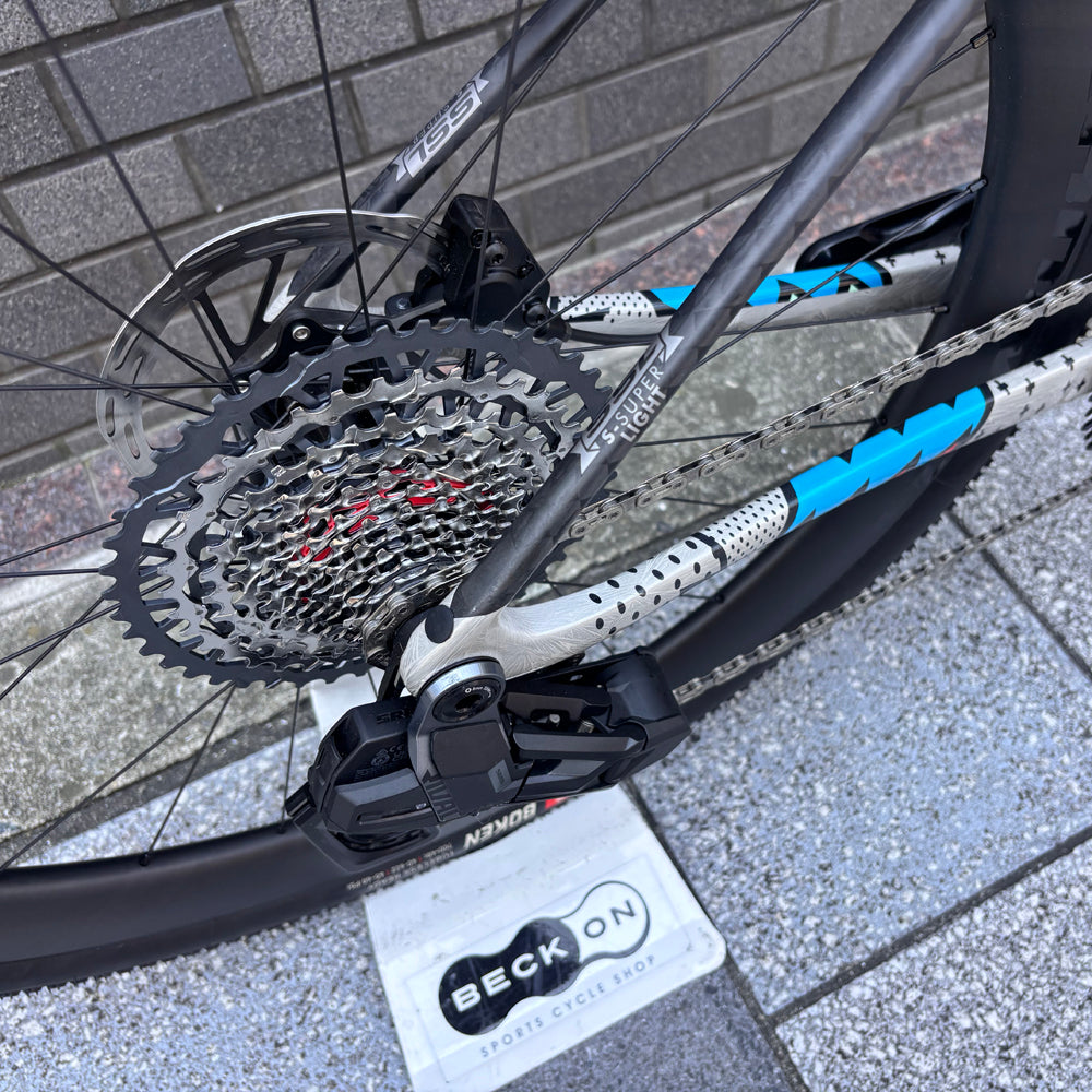 QUICK PRO  GR:ONE RIVAL AXS 1x13s