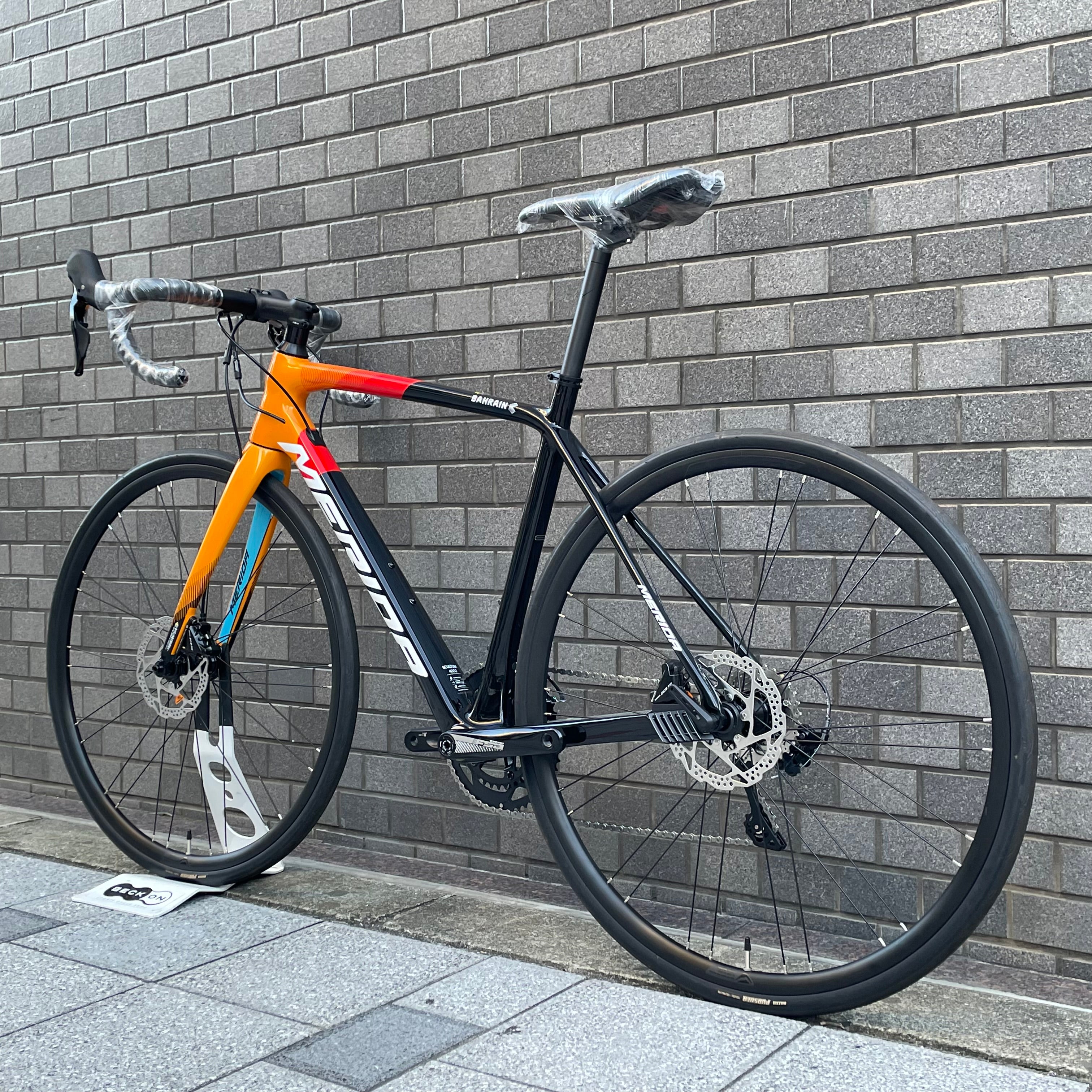 MERIDA SCULTURA 4000 DISC　メリダ　バーレン・マクラーレン　カーボンディスククロード　 DURA-ACE カスタム　オイル交換済 MERIDA バーレーン・マクラーレンモデル入荷 | シルバースポーツ