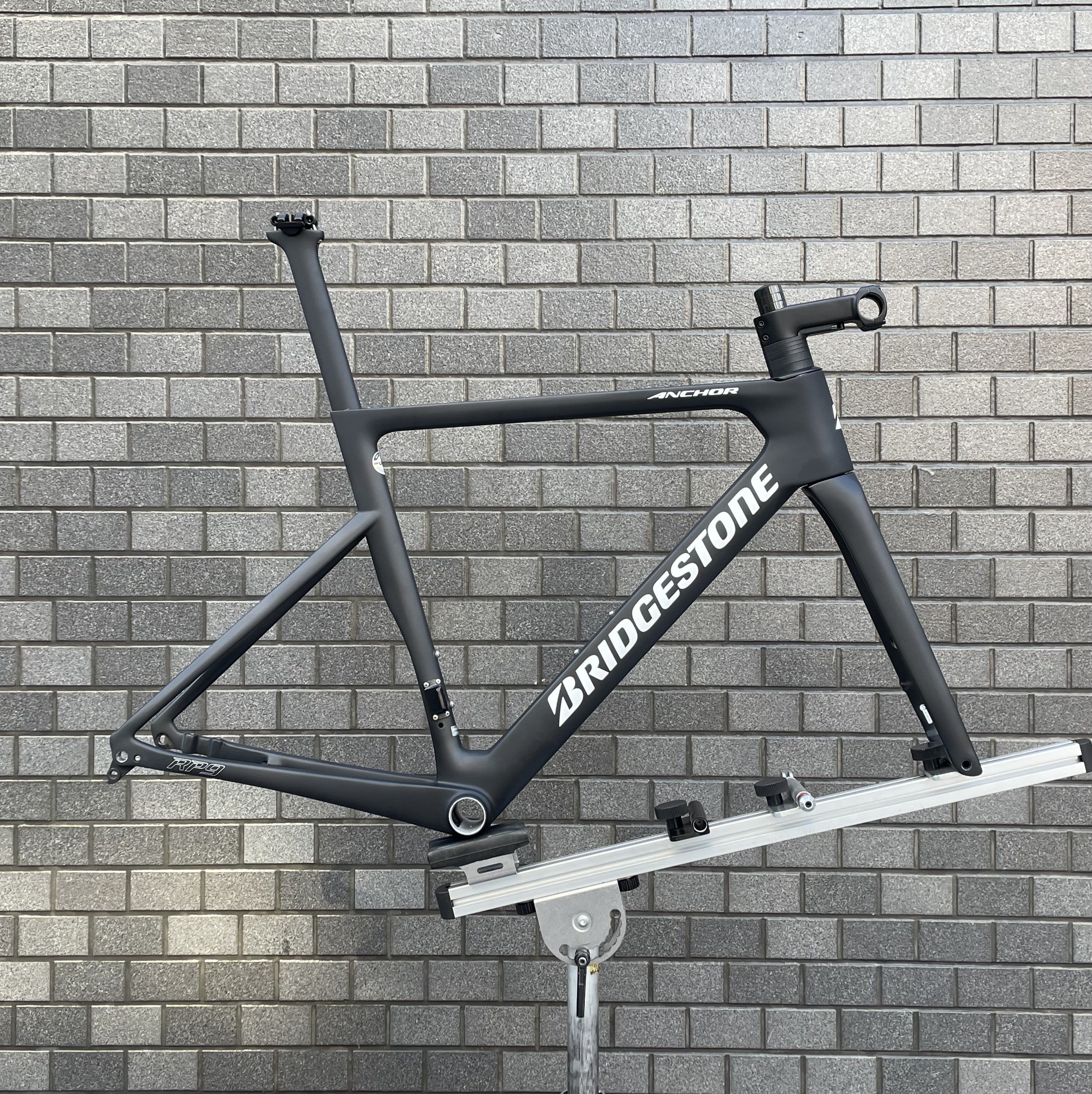 BRIDGESTONE ANCHOR RP9 フレームセット – スポーツサイクルショップベックオン
