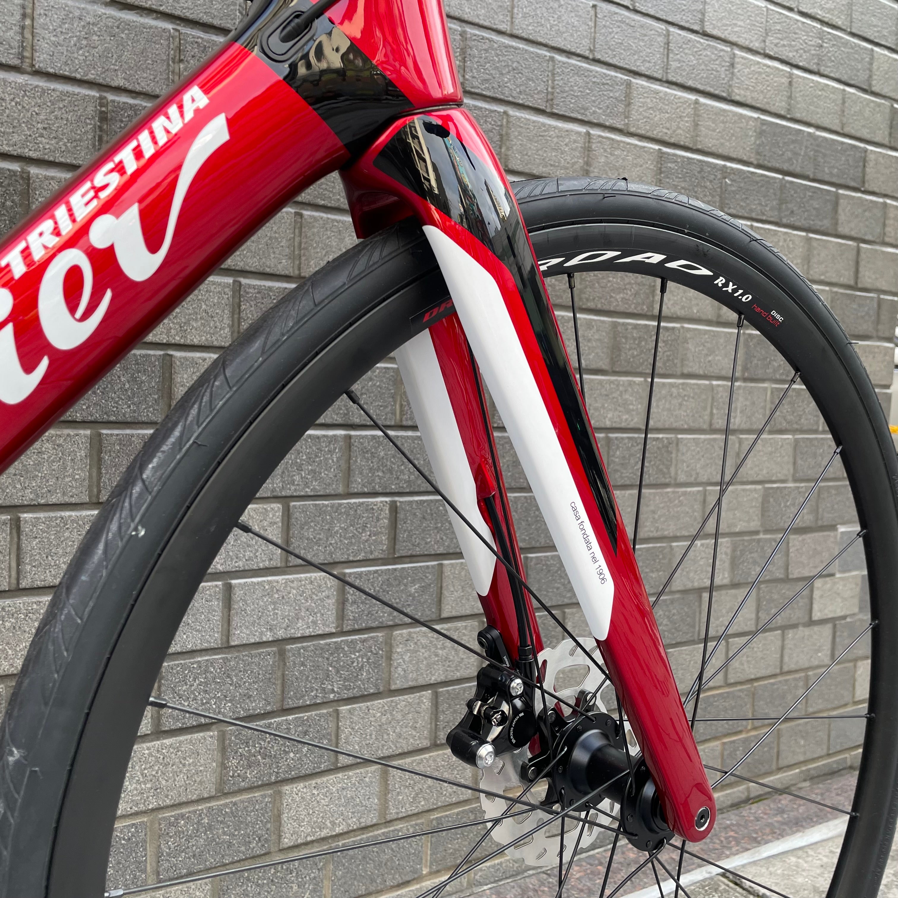 wilier gtr team disc 油圧機械式105完成車 レーシング400 Wilier GTR Team 105 DISC-Di2仕様発売！特別価格の限定車も！受注中