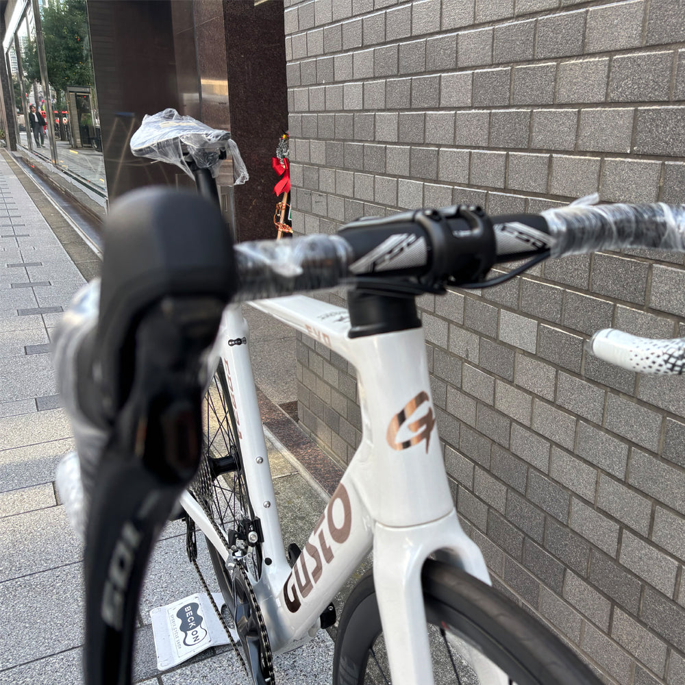 GUSTO COBRA EVO DB ELITE – スポーツサイクルショップベックオン